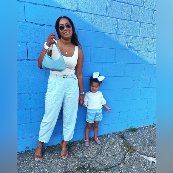 MEET YOUR POSHER, Ray-Ann ❤️ - Picture 6 of 7